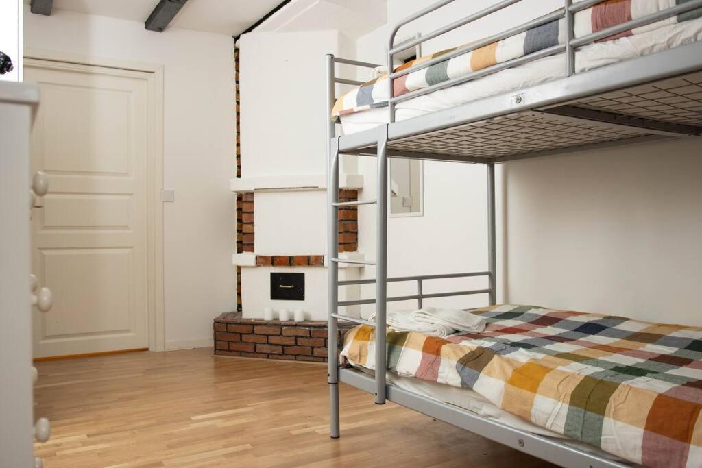Historical Malt Factory Apartment, 6 Bedrooms, Sleeps 12 , Hot Tub Helsingborg Buitenkant foto